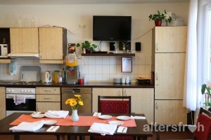 Tagesraum mit Wohnküche, DSG Pflegewohnstift Babelsberg in Potsdam