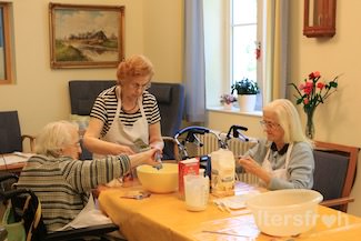 Backgruppe im Pflegewohnheim des EGZB