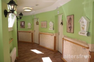 Flur im Böhm-Bereich, Vitanas Senioren Centrum Am Stadtpark in Berlin Steglitz-Zehlendorf